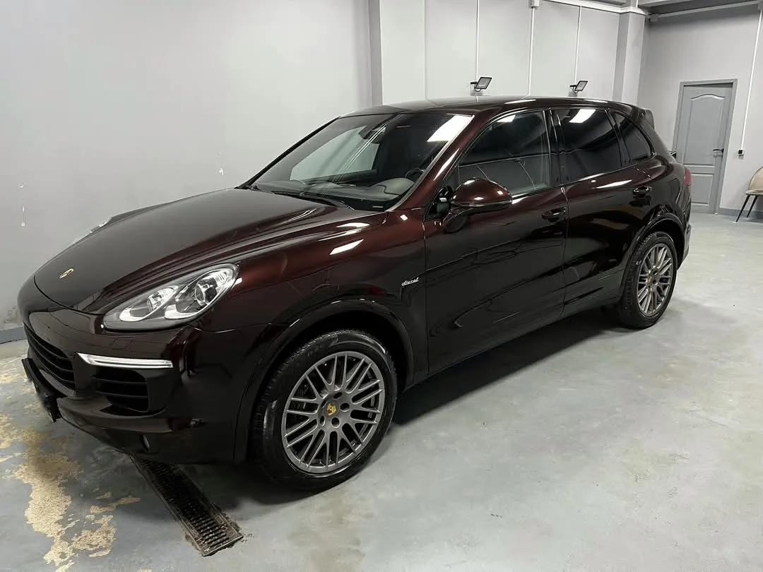 Porsche Cayenne polish complet