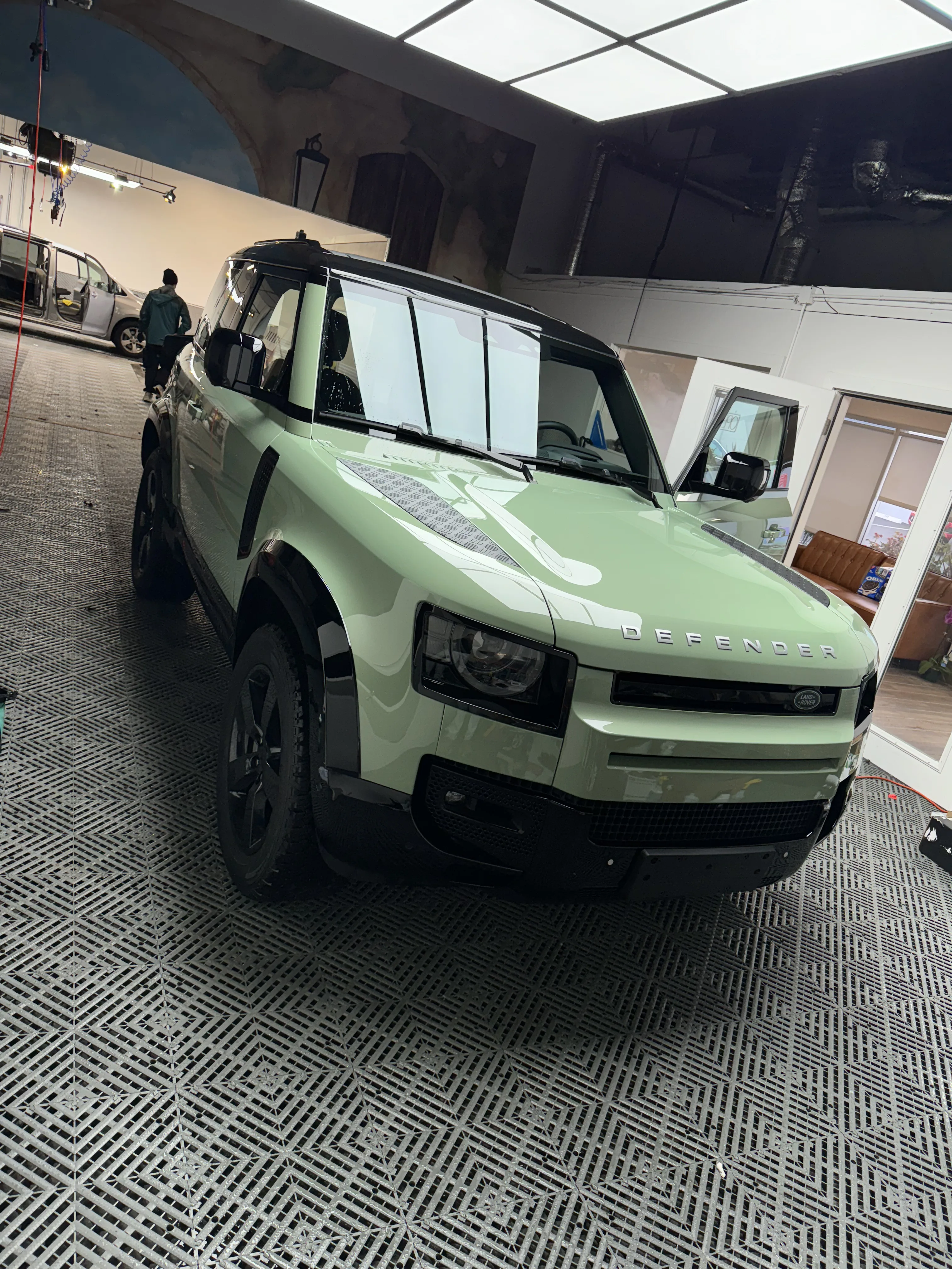 Land Rover Defender protejat PPF
