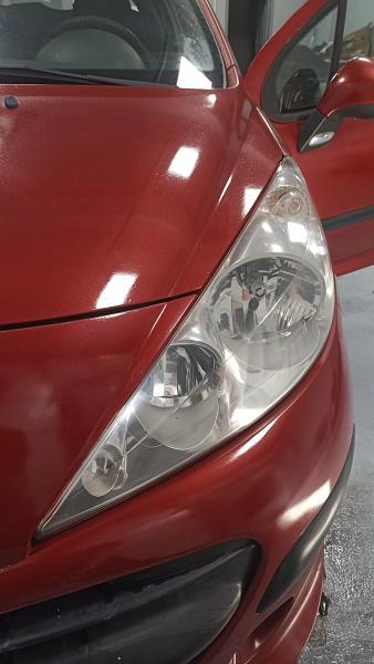 Peugeot 207 — Restaurare Faruri